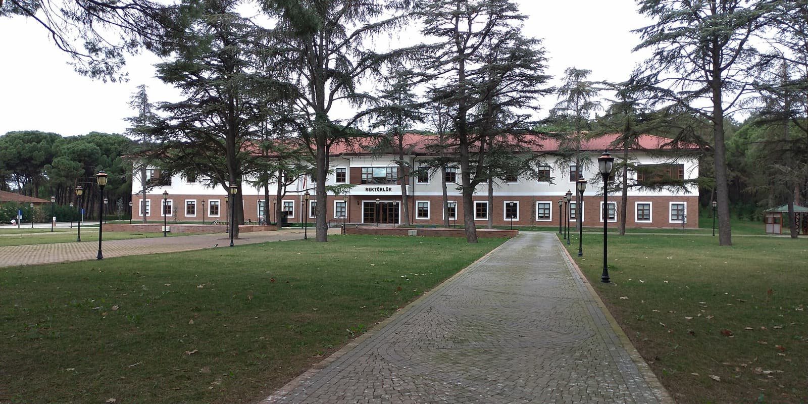 Gebze Teknik Üniversitesi Rektörlük binası